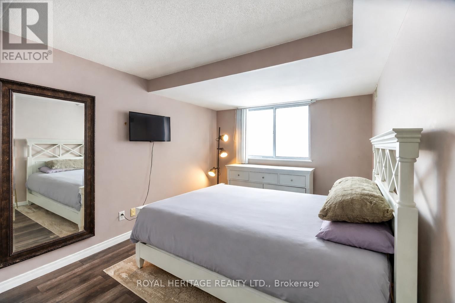 












109 - 3499 UPPER MIDDLE ROAD

,
Burlington (Headon),




Ontario
L7M4M7

