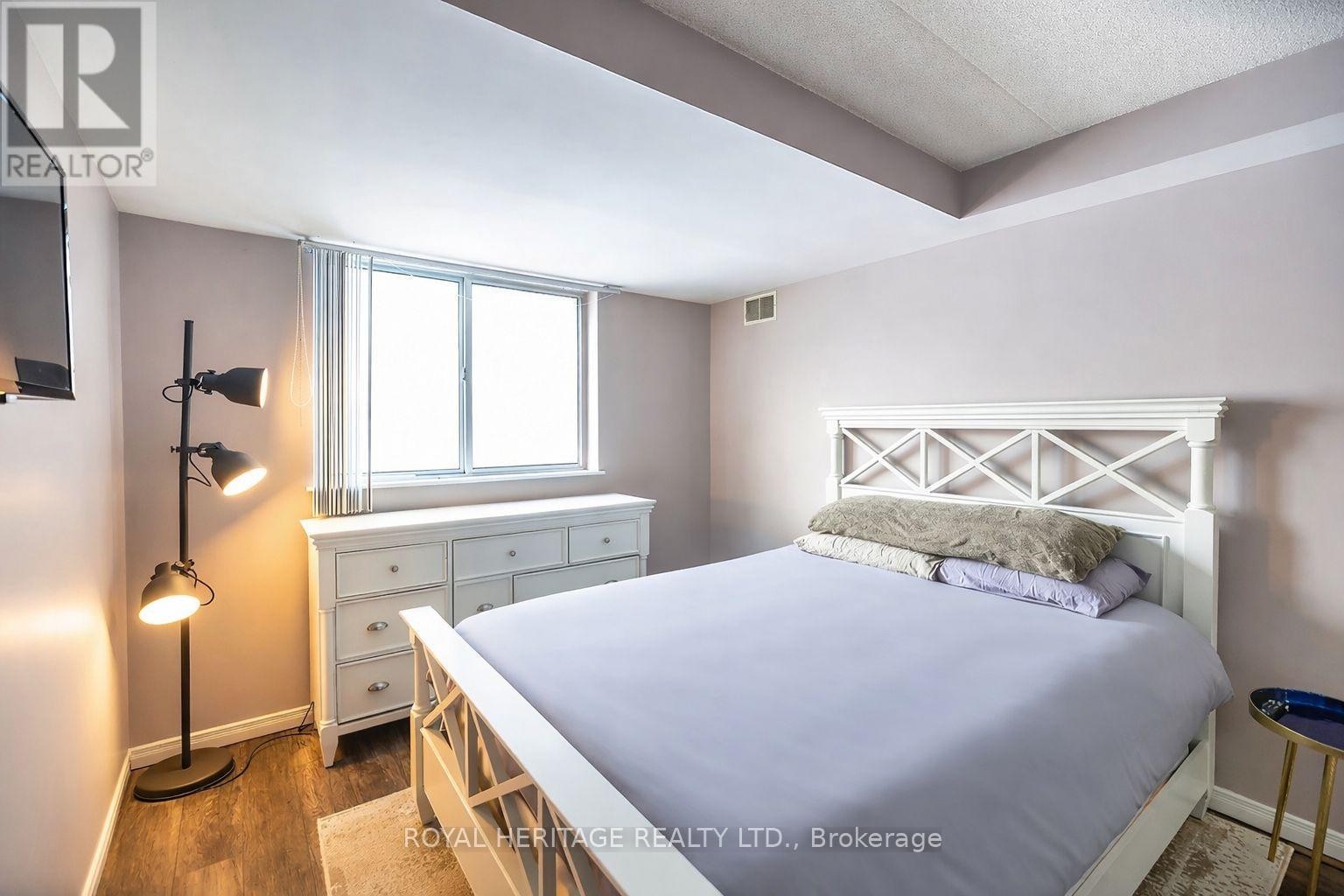 












109 - 3499 UPPER MIDDLE ROAD

,
Burlington (Headon),




Ontario
L7M4M7

