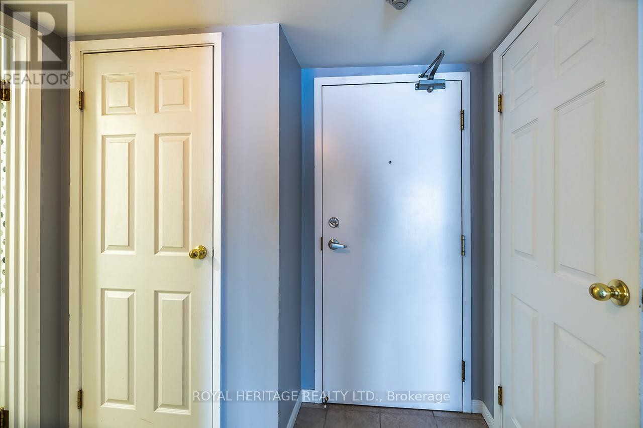 












109 - 3499 UPPER MIDDLE ROAD

,
Burlington (Headon),




Ontario
L7M4M7

