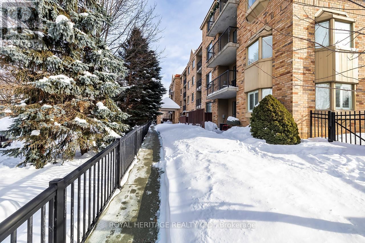 












109 - 3499 UPPER MIDDLE ROAD

,
Burlington (Headon),




Ontario
L7M4M7

