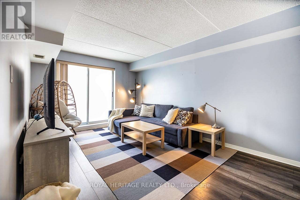 












109 - 3499 UPPER MIDDLE ROAD

,
Burlington (Headon),




Ontario
L7M4M7

