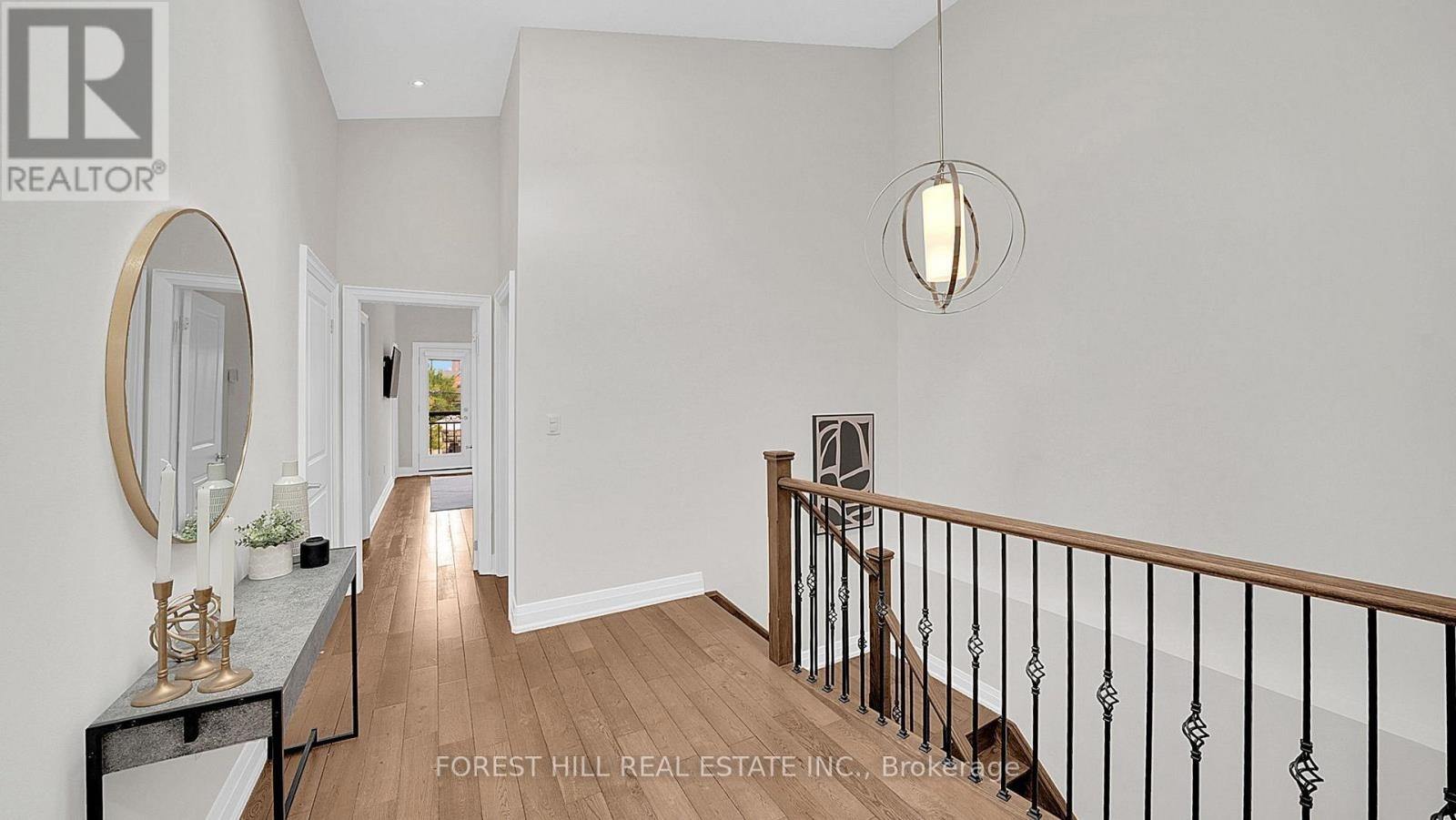 












1070 BRIAR HILL AVENUE

,
Toronto (Briar Hill-Belgravia),




Ontario
M6B1M7

