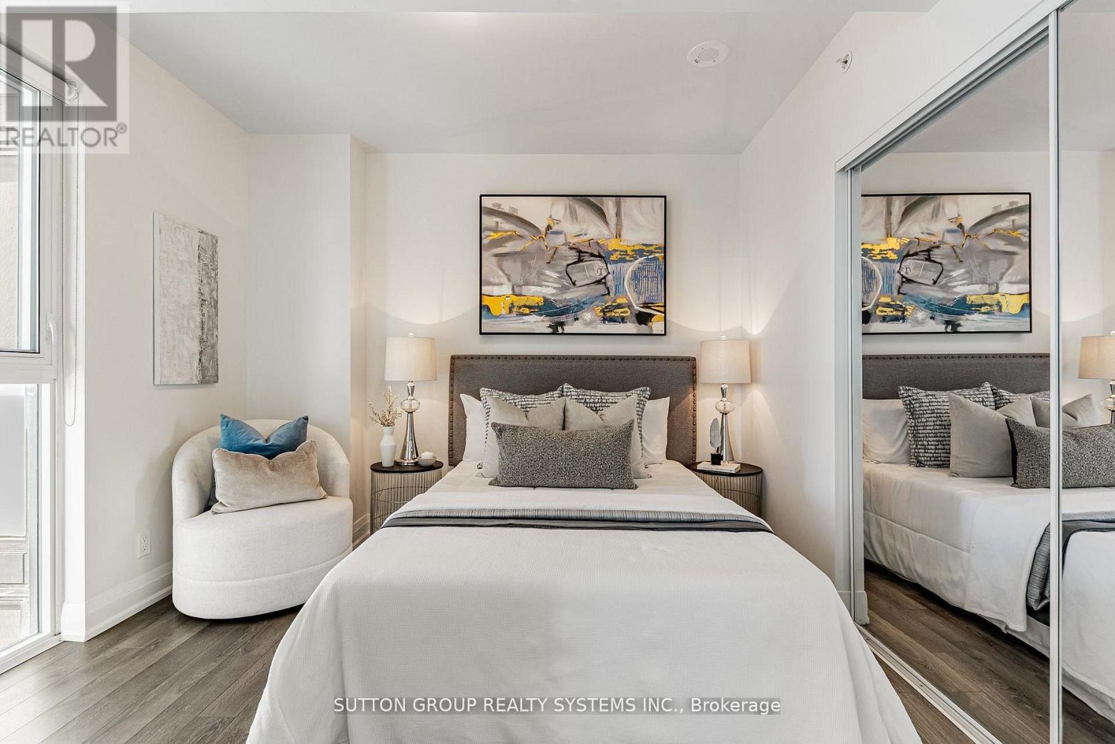 












611 - 1461 LAWRENCE AVENUE W

,
Toronto (Brookhaven-Amesbury),




Ontario
M6L0A6

