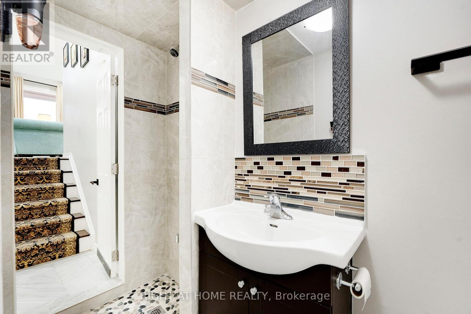 












154 - 180 MISSISSAUGA VALLEY BOULEVARD

,
Mississauga (Cooksville),




Ontario
L5A3M2

