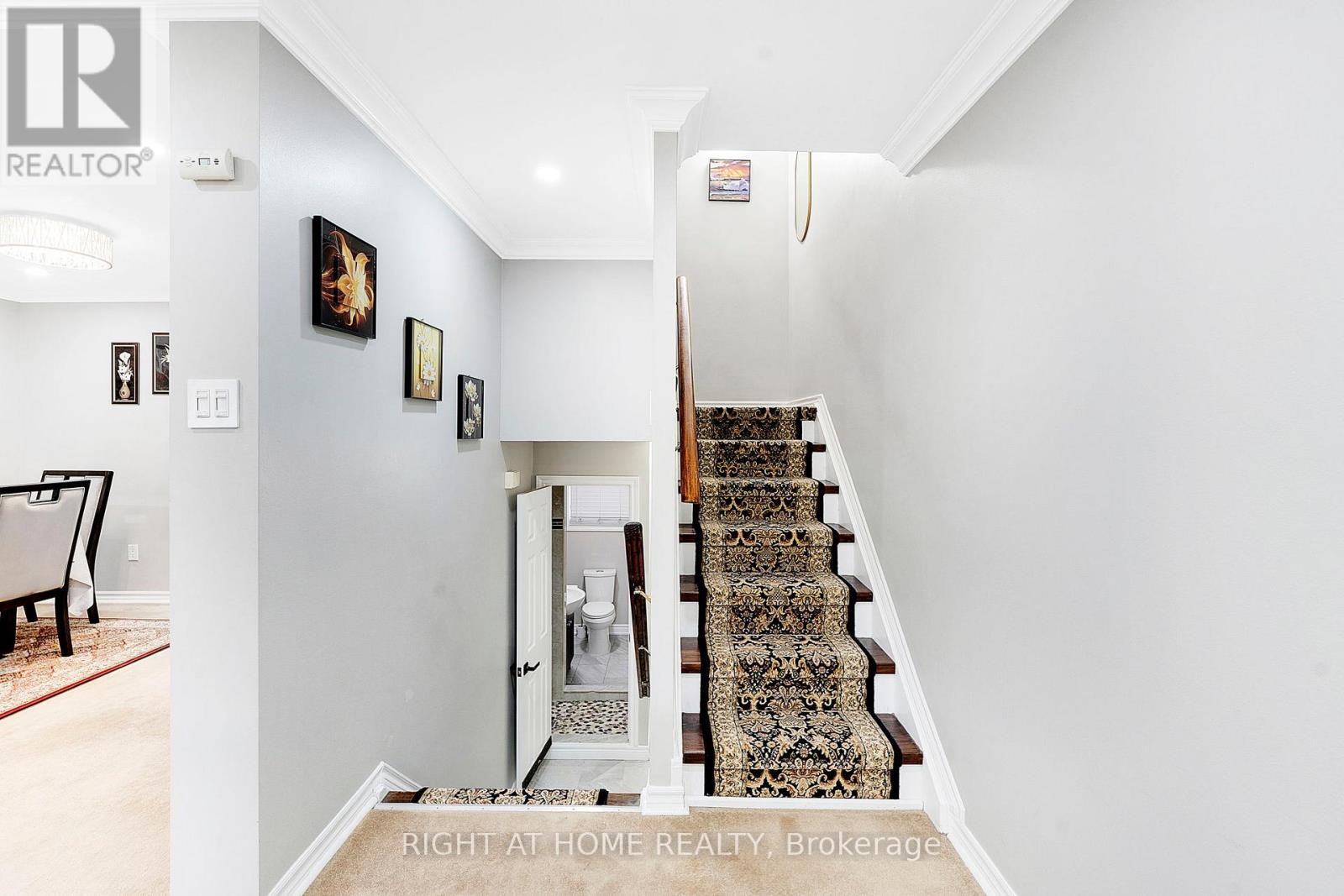 












154 - 180 MISSISSAUGA VALLEY BOULEVARD

,
Mississauga (Cooksville),




Ontario
L5A3M2

