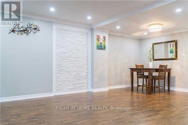 












154 - 180 MISSISSAUGA VALLEY BOULEVARD

,
Mississauga (Cooksville),




Ontario
L5A3M2

