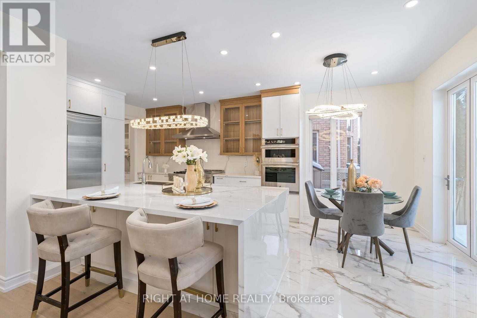 












3352 PETRIE WAY

,
Oakville (BR Bronte),




Ontario
L6L6V8

