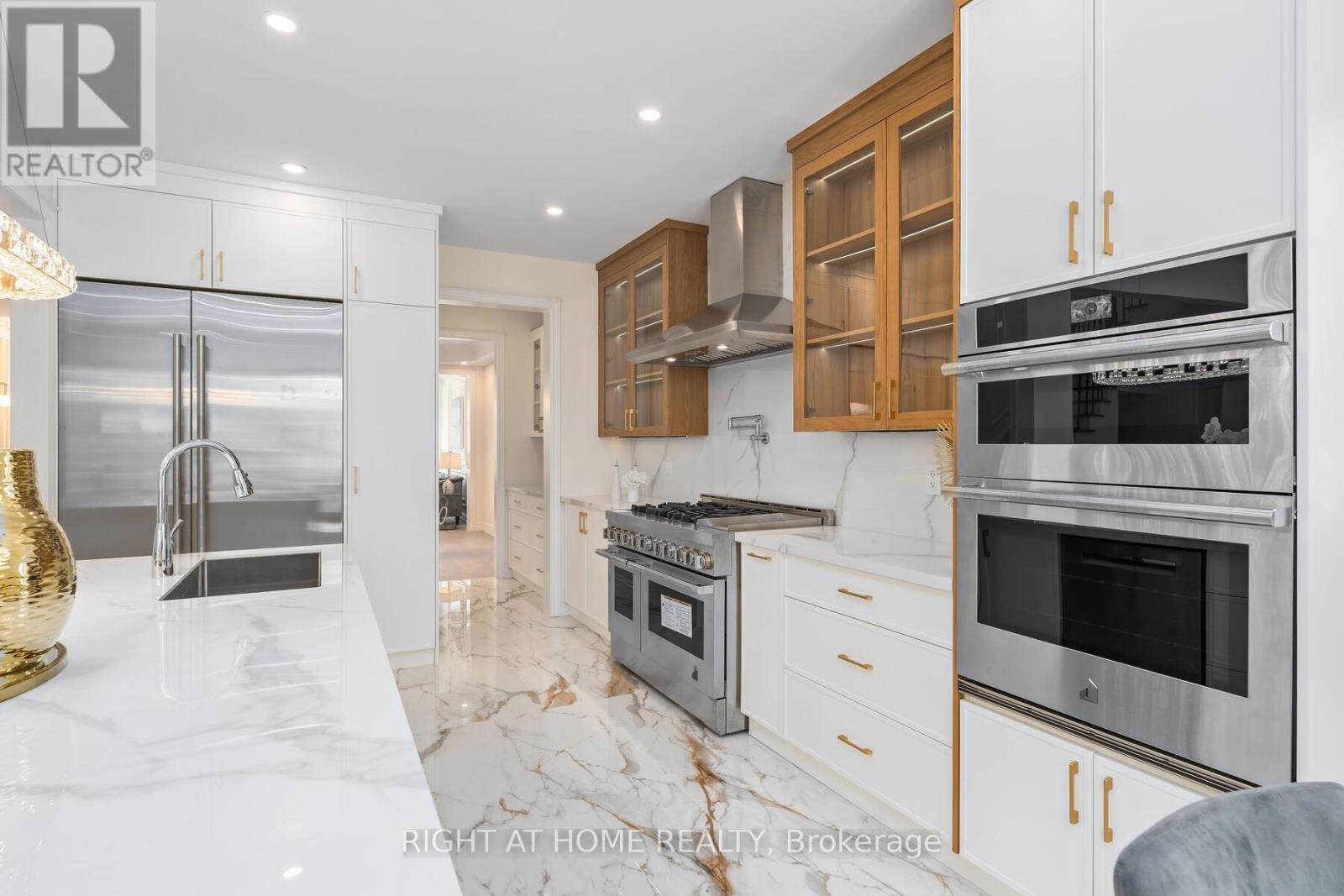 












3352 PETRIE WAY

,
Oakville (BR Bronte),




Ontario
L6L6V8

