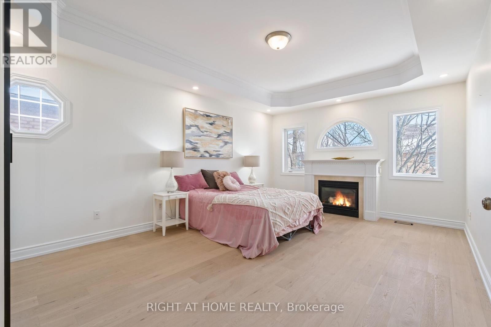 












3352 PETRIE WAY

,
Oakville (BR Bronte),




Ontario
L6L6V8

