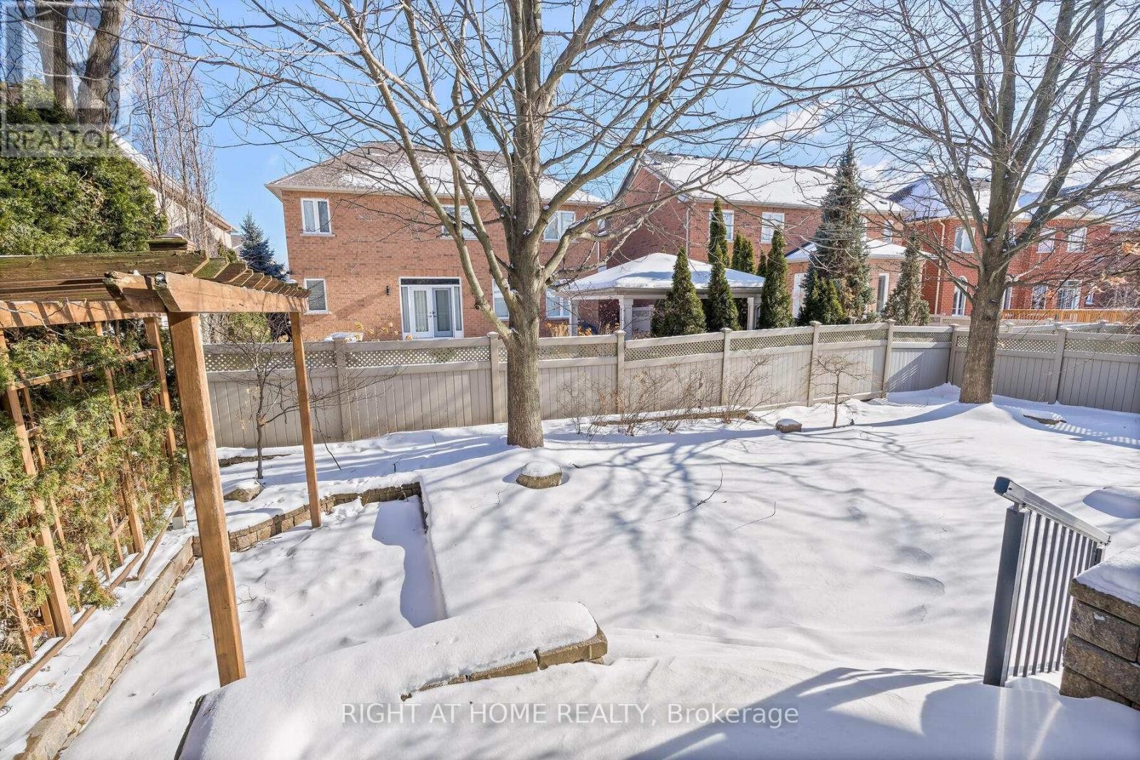 












3352 PETRIE WAY

,
Oakville (BR Bronte),




Ontario
L6L6V8

