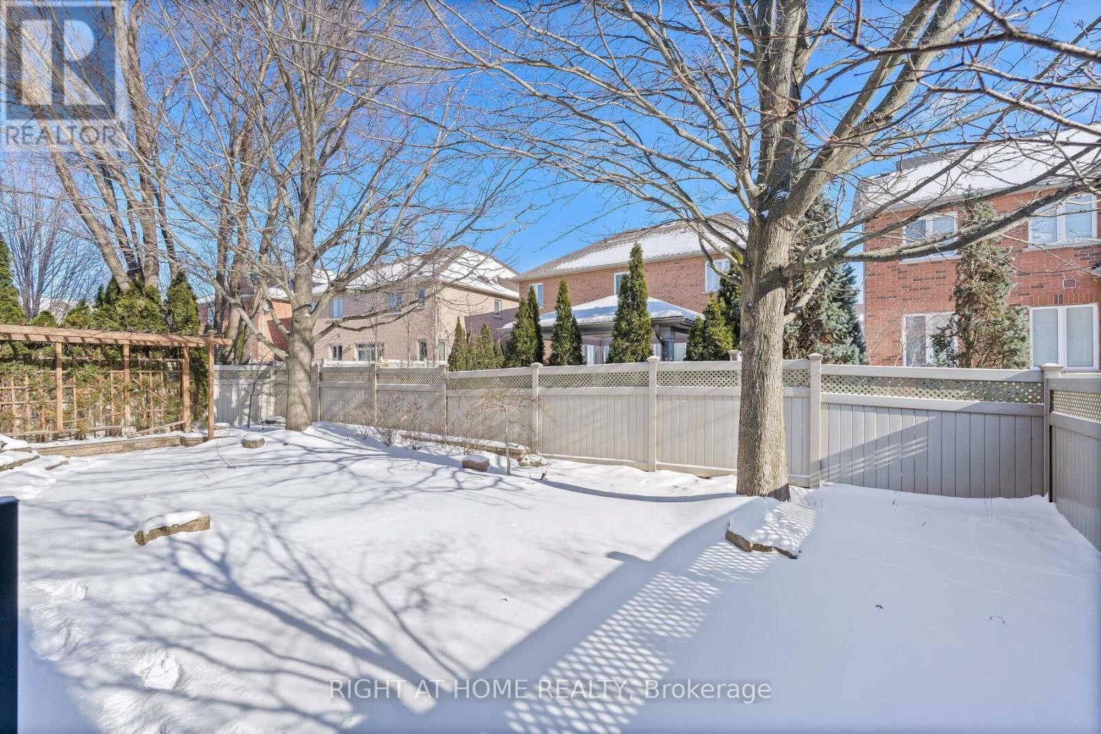 












3352 PETRIE WAY

,
Oakville (BR Bronte),




Ontario
L6L6V8

