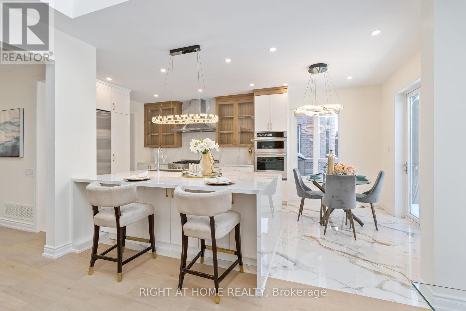 












3352 PETRIE WAY

,
Oakville (BR Bronte),




Ontario
L6L6V8

