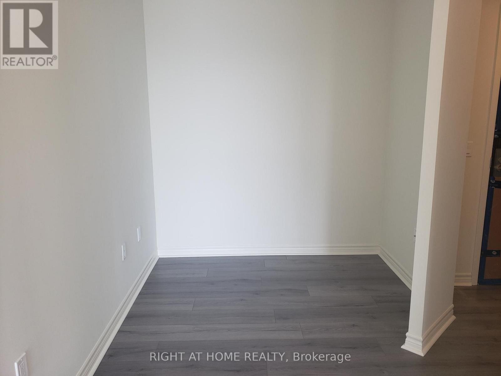 












816 - 349 RATHBURN ROAD W

,
Mississauga (Creditview),




Ontario
L5B0G9

