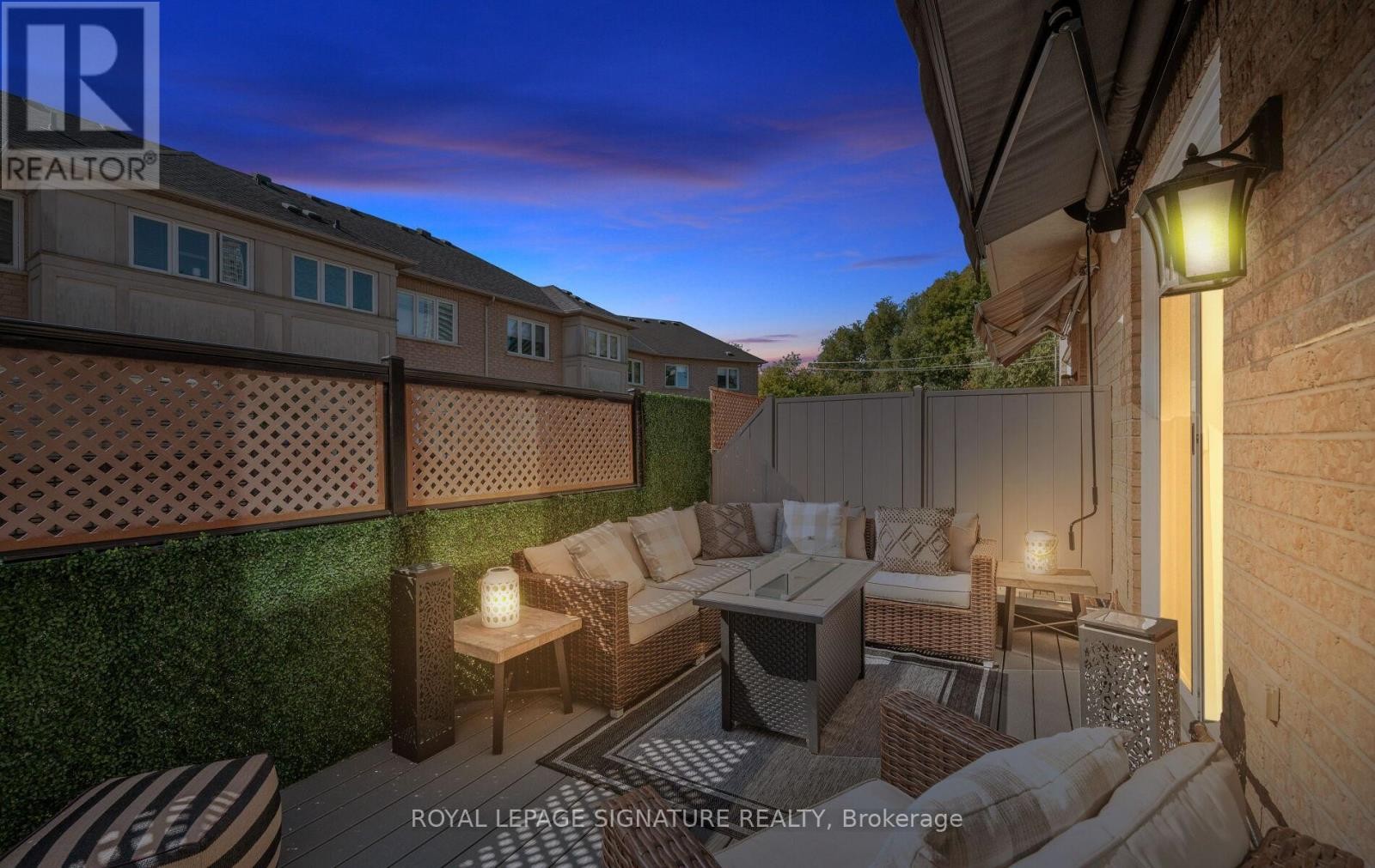 












30 LEGION ROAD

,
Toronto (Mimico),




Ontario
M8V4C5

