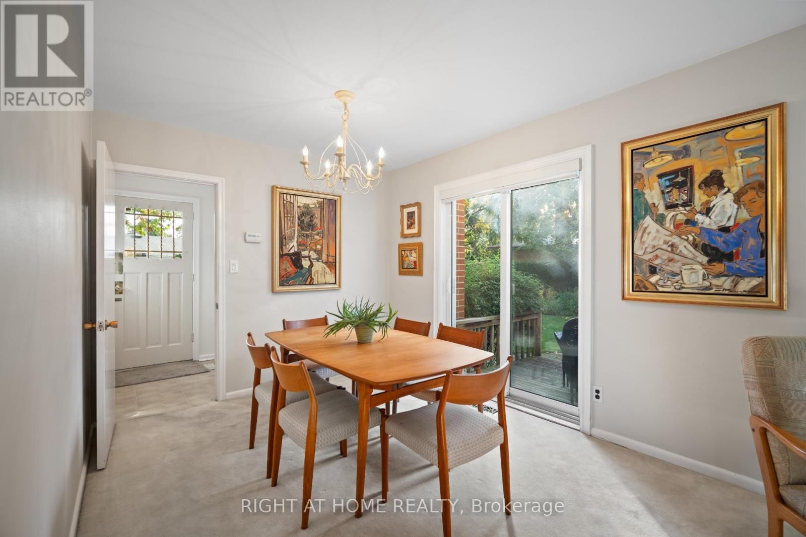 












20 WEST DEANE VALLEY ROAD

,
Toronto (Eringate-Centennial-West Deane),




Ontario
M9B3K5

