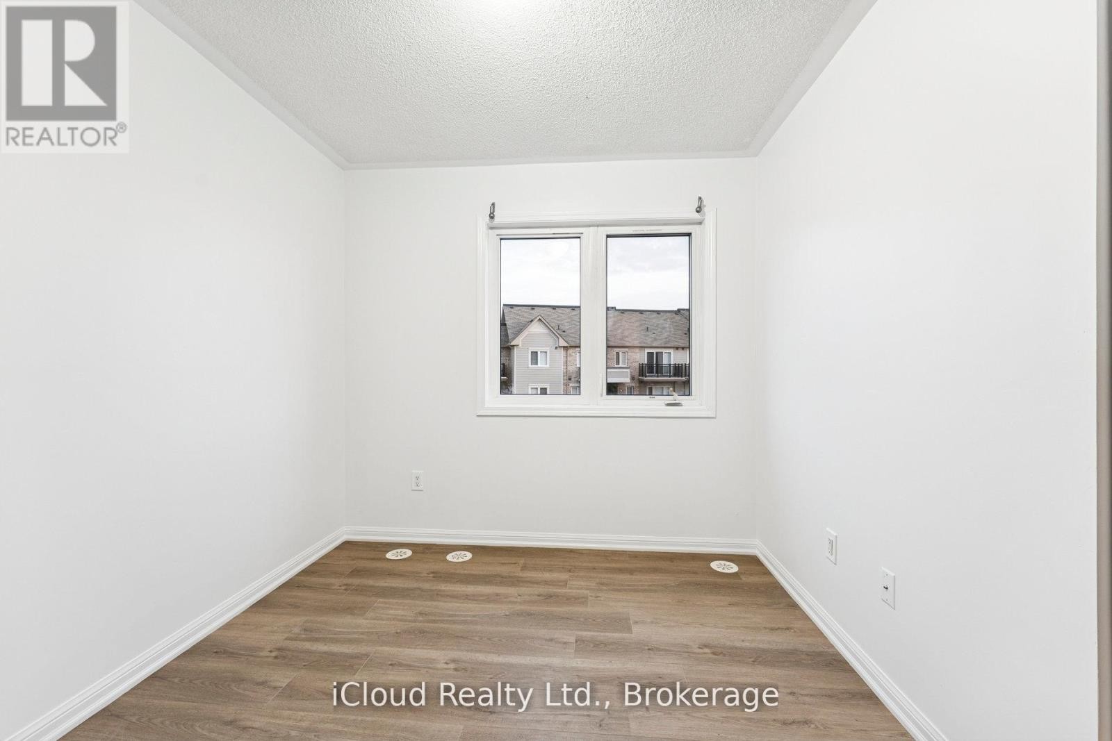 












193 - 250 SUNNY MEADOW BOULEVARD

,
Brampton (Sandringham-Wellington),




Ontario
L6R2Y7

