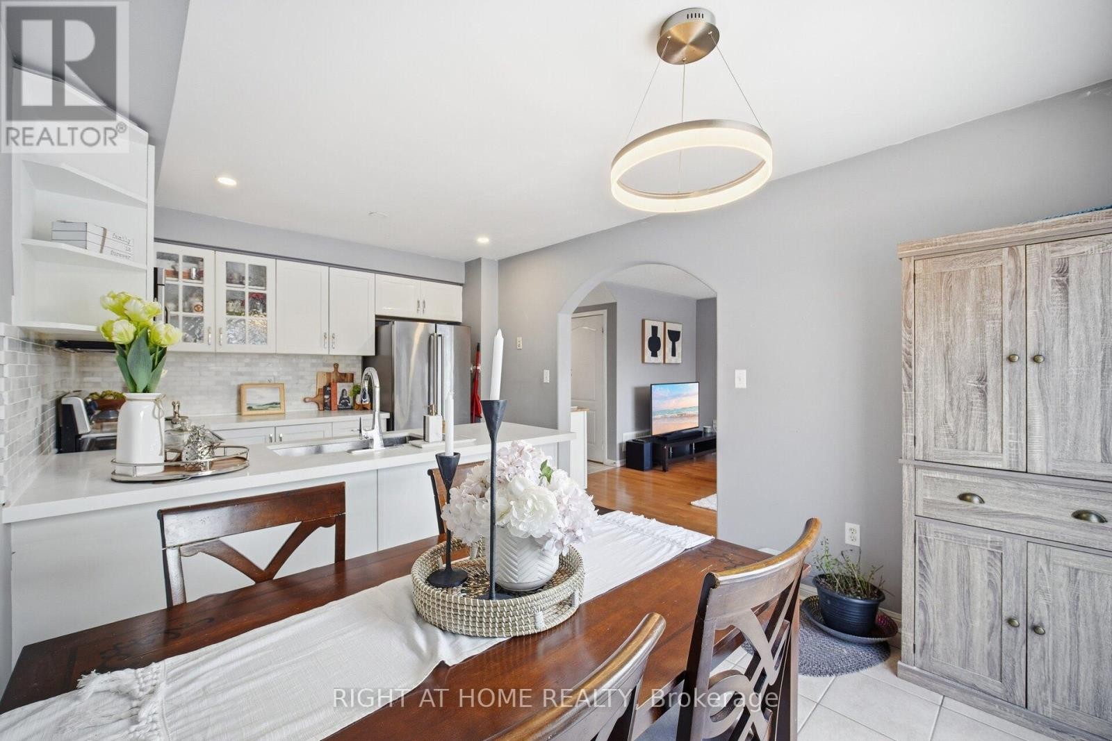 












1457 CLARK BOULEVARD

,
Milton (BE Beaty),




Ontario
L9T6M5

