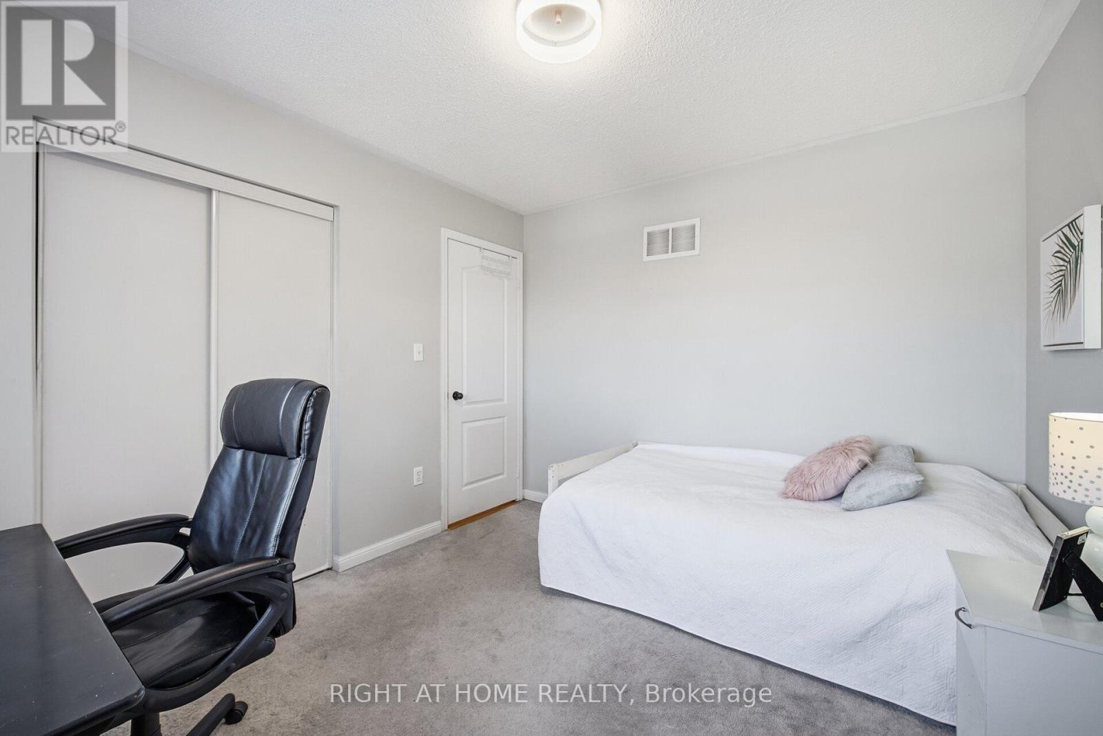 












1457 CLARK BOULEVARD

,
Milton (BE Beaty),




Ontario
L9T6M5

