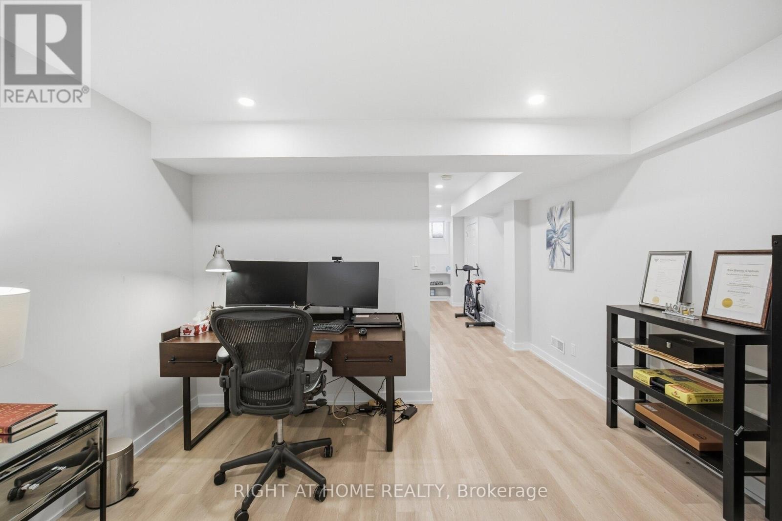 












1457 CLARK BOULEVARD

,
Milton (BE Beaty),




Ontario
L9T6M5

