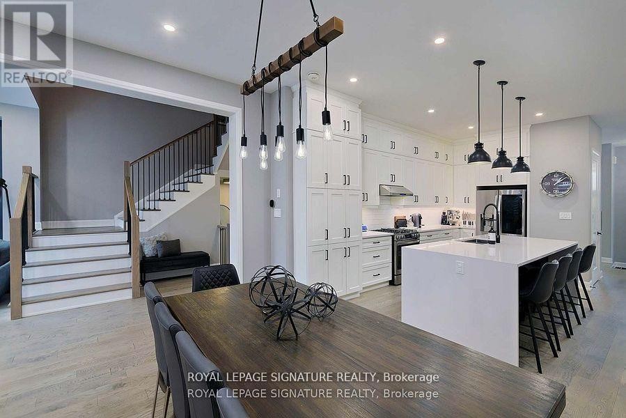 












1467 LAKEPORT CRESCENT

,
Oakville (JM Joshua Meadows),




Ontario
L6H3S1

