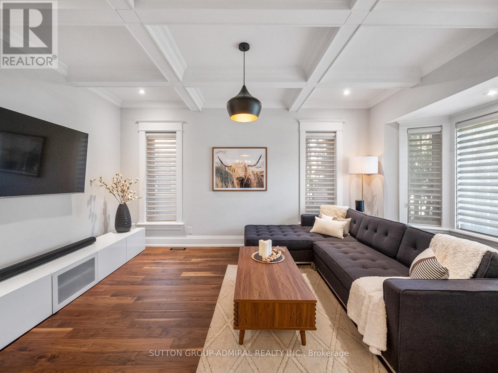 












26 PUCKERIDGE CRESCENT

,
Toronto (Eringate-Centennial-West Deane),




Ontario
M9B3A2

