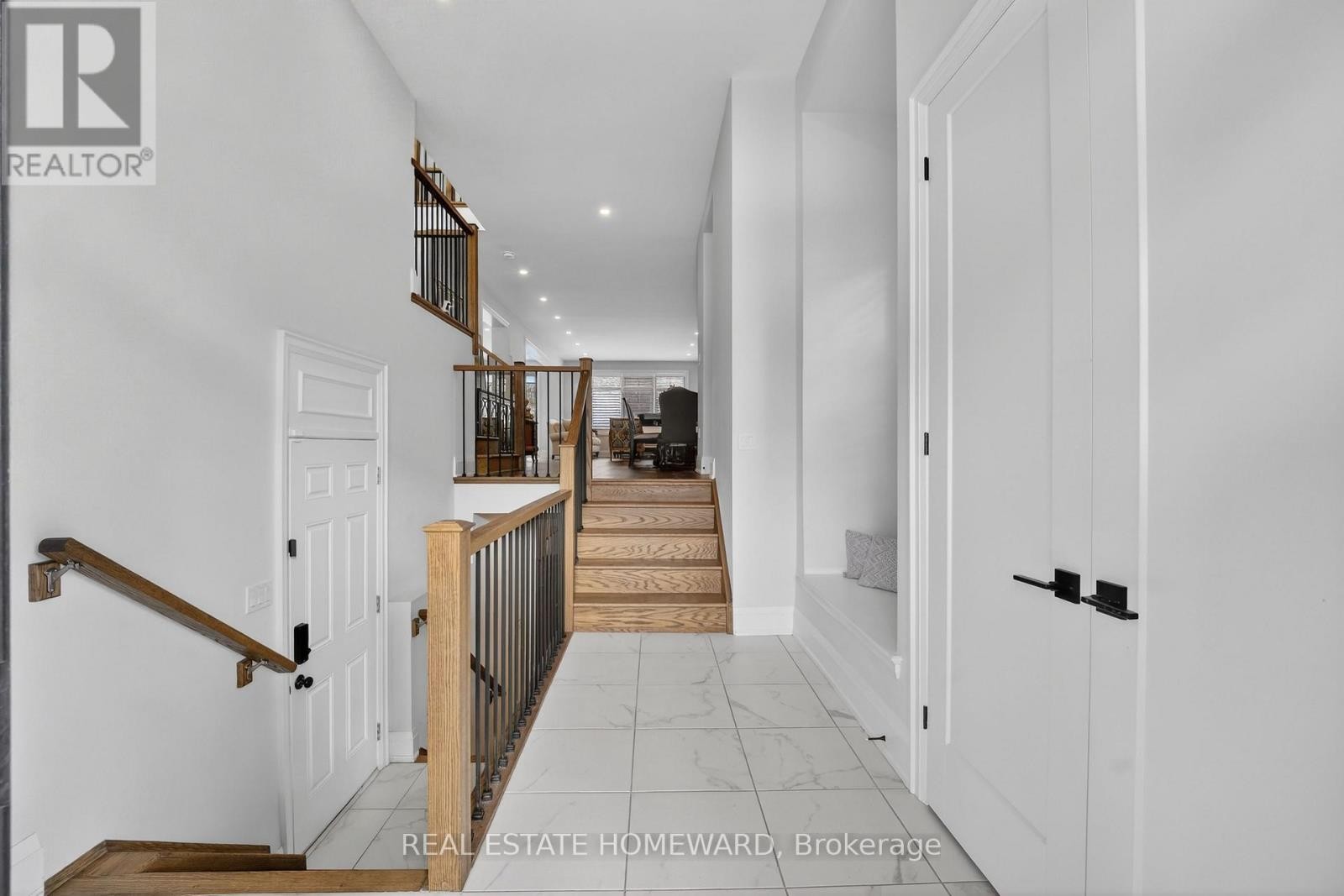 












3329 VERNON POWELL DRIVE

,
Oakville (GO Glenorchy),




Ontario
L6H0Y4

