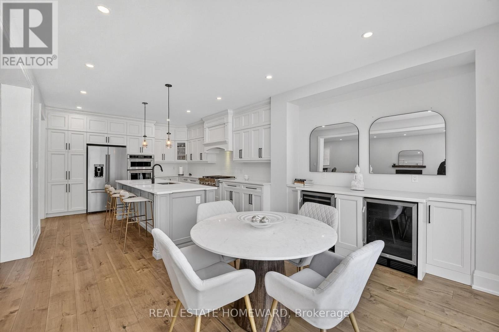 












3329 VERNON POWELL DRIVE

,
Oakville (GO Glenorchy),




Ontario
L6H0Y4

