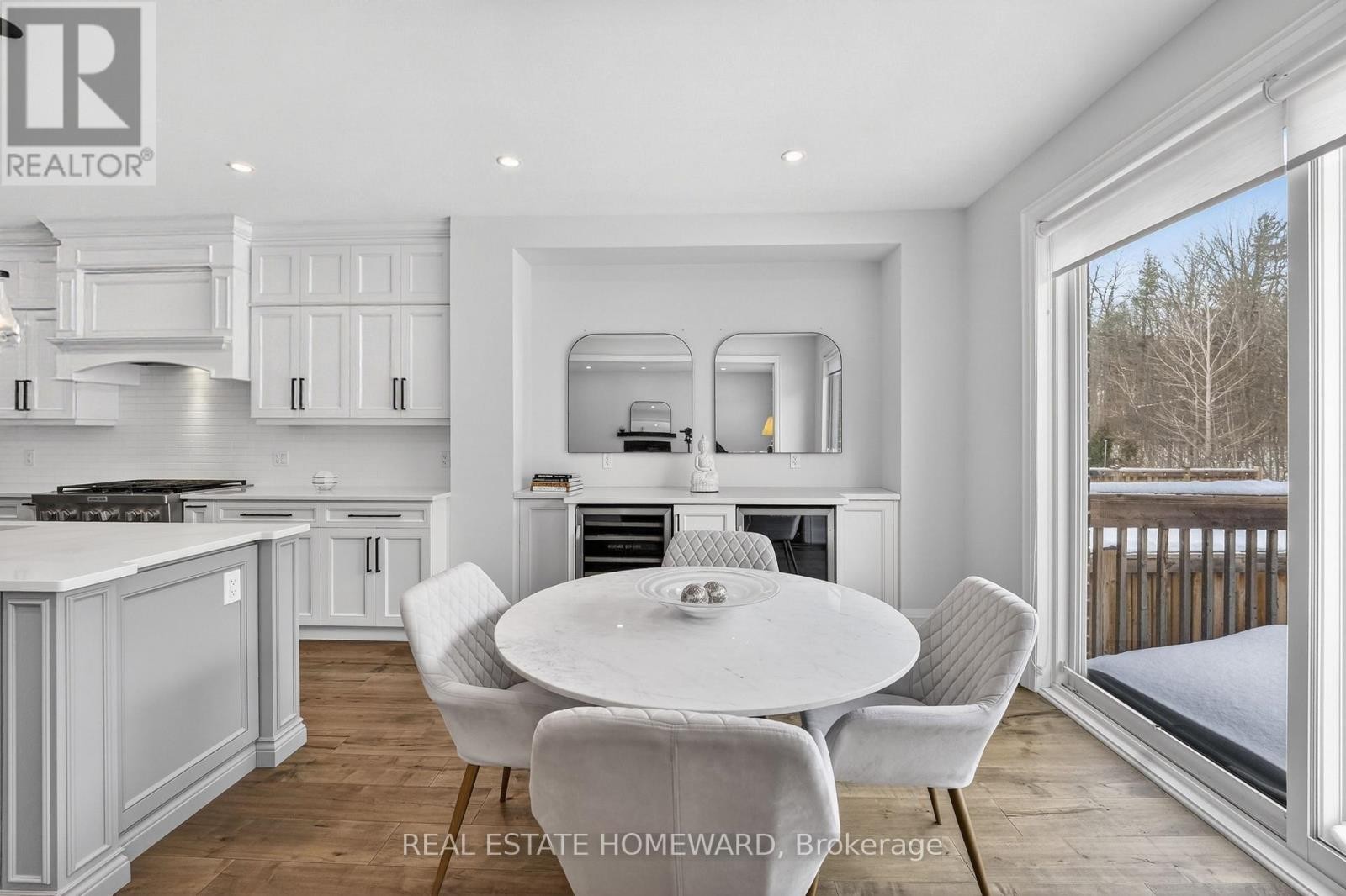 












3329 VERNON POWELL DRIVE

,
Oakville (GO Glenorchy),




Ontario
L6H0Y4

