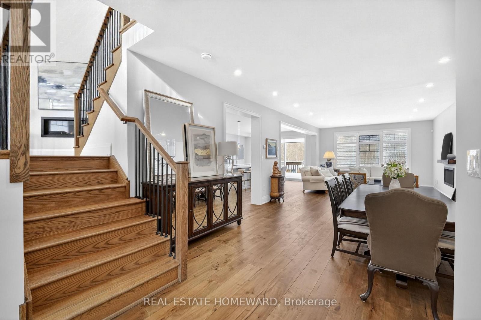 












3329 VERNON POWELL DRIVE

,
Oakville (GO Glenorchy),




Ontario
L6H0Y4

