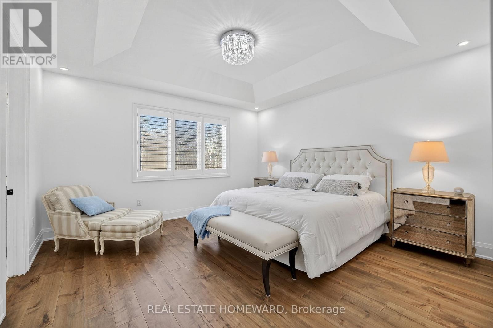 












3329 VERNON POWELL DRIVE

,
Oakville (GO Glenorchy),




Ontario
L6H0Y4

