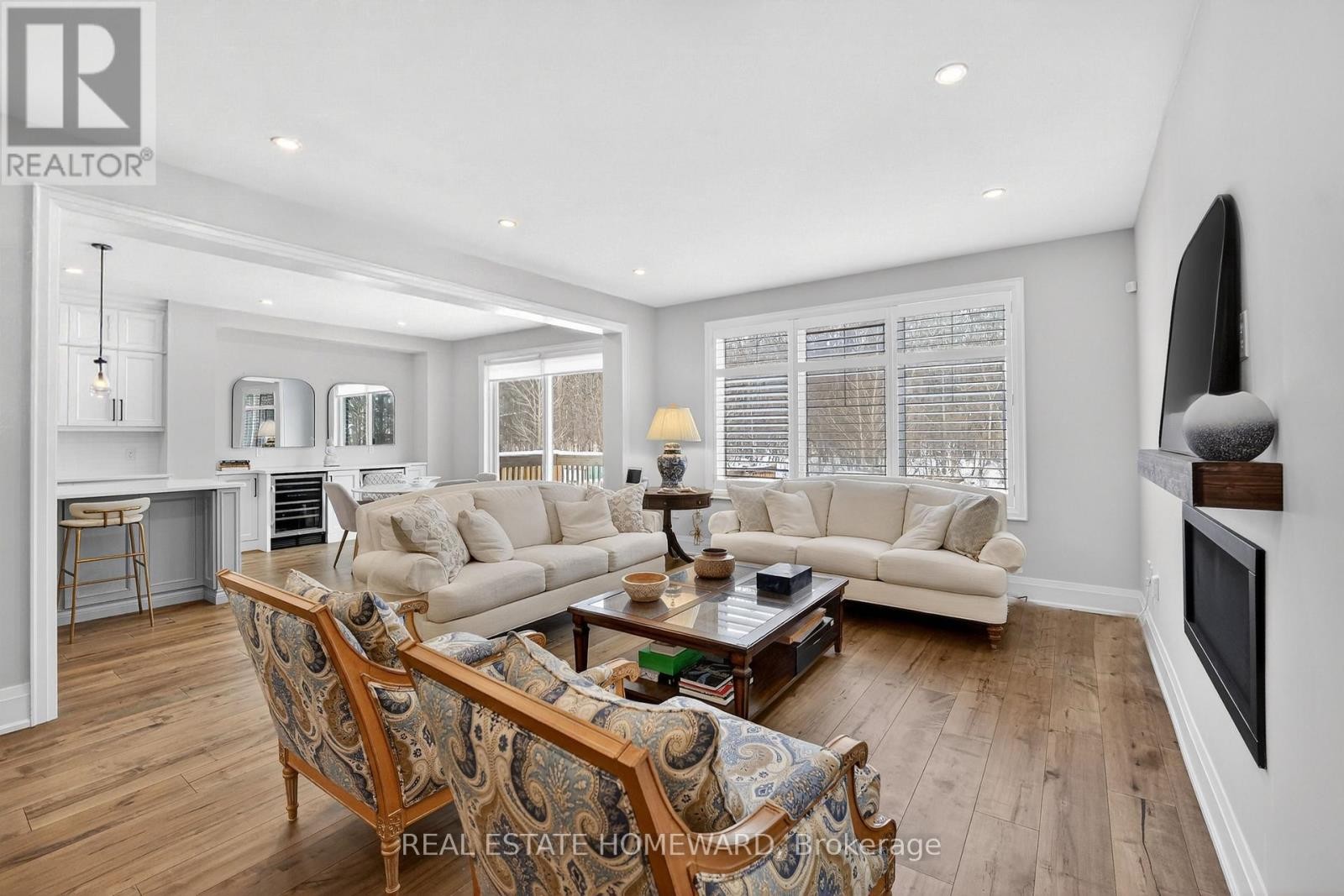 












3329 VERNON POWELL DRIVE

,
Oakville (GO Glenorchy),




Ontario
L6H0Y4

