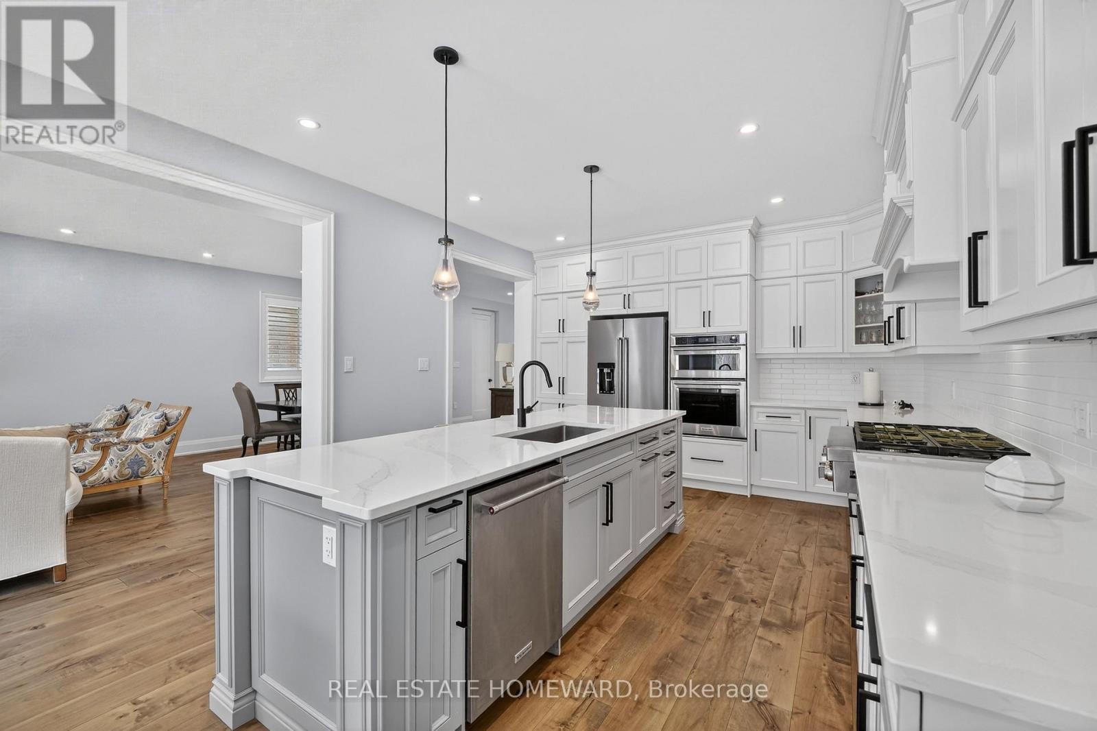 












3329 VERNON POWELL DRIVE

,
Oakville (GO Glenorchy),




Ontario
L6H0Y4

