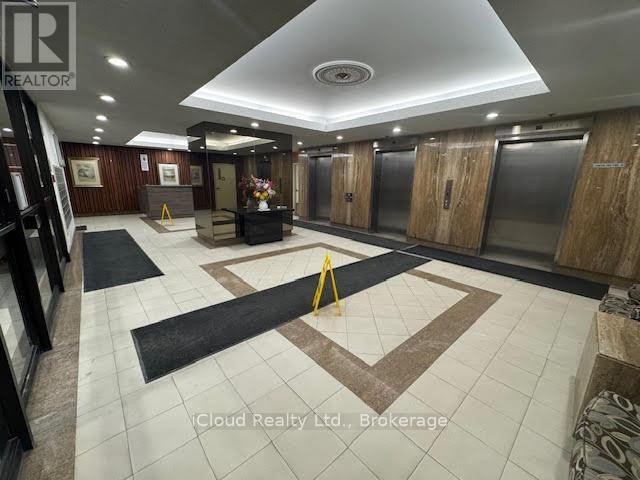 












1605 - 50 ELM DRIVE E

,
Mississauga (Mississauga Valleys),




Ontario
L5A3X2

