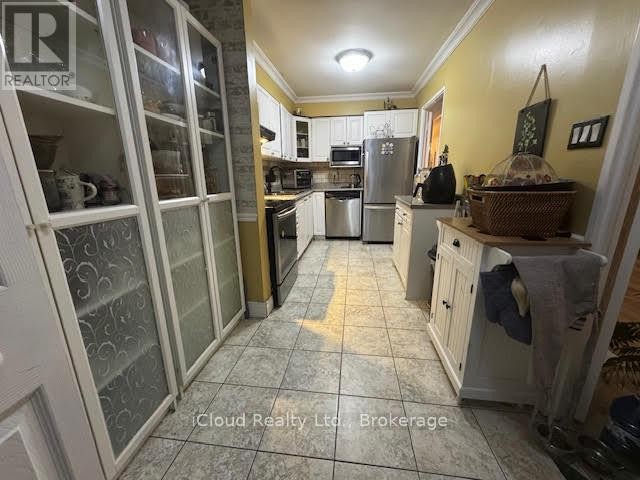 












1605 - 50 ELM DRIVE E

,
Mississauga (Mississauga Valleys),




Ontario
L5A3X2

