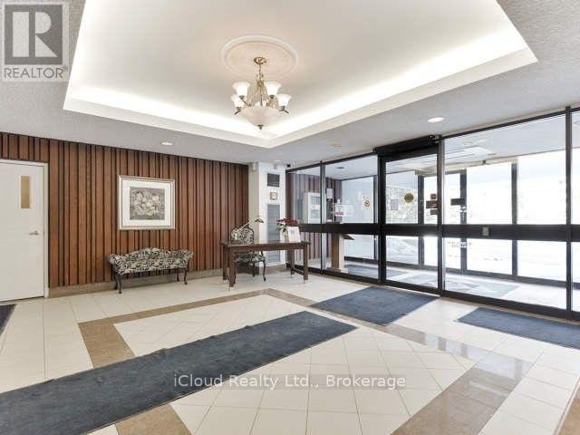 












1605 - 50 ELM DRIVE E

,
Mississauga (Mississauga Valleys),




Ontario
L5A3X2

