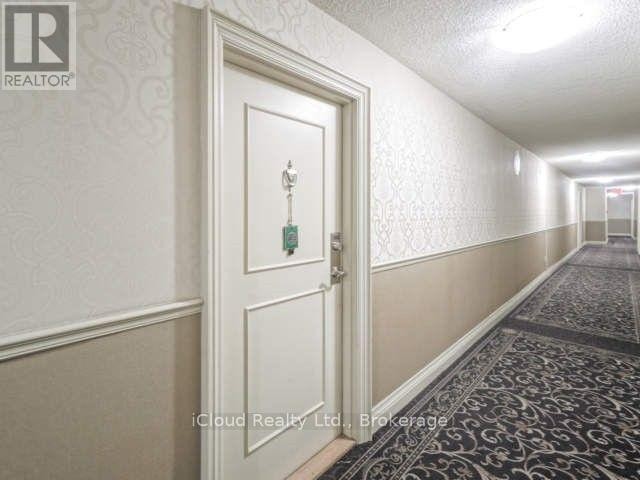 












1605 - 50 ELM DRIVE E

,
Mississauga (Mississauga Valleys),




Ontario
L5A3X2

