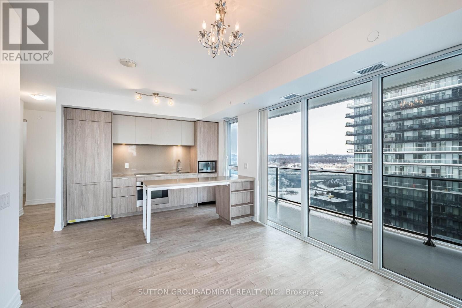 












1704 - 70 ANNIE CRAIG DRIVE

,
Toronto (Mimico),




Ontario
M8V0G2

