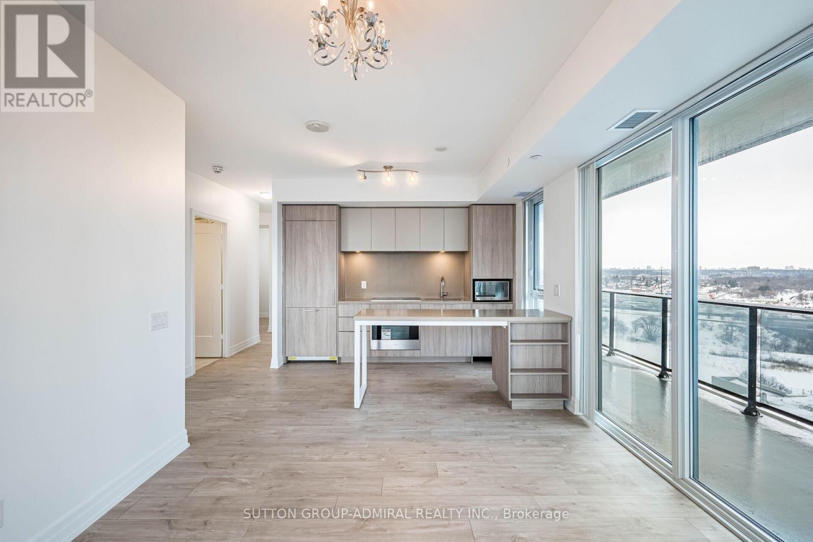 












1704 - 70 ANNIE CRAIG DRIVE

,
Toronto (Mimico),




Ontario
M8V0G2

