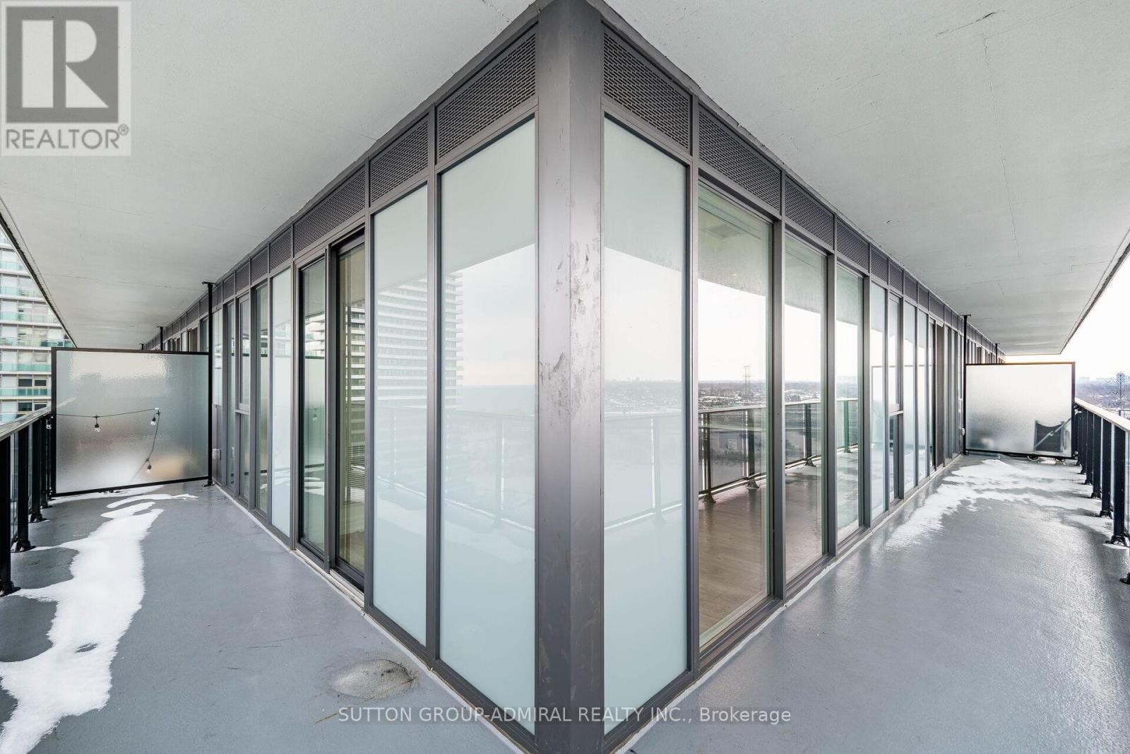 












1704 - 70 ANNIE CRAIG DRIVE

,
Toronto (Mimico),




Ontario
M8V0G2

