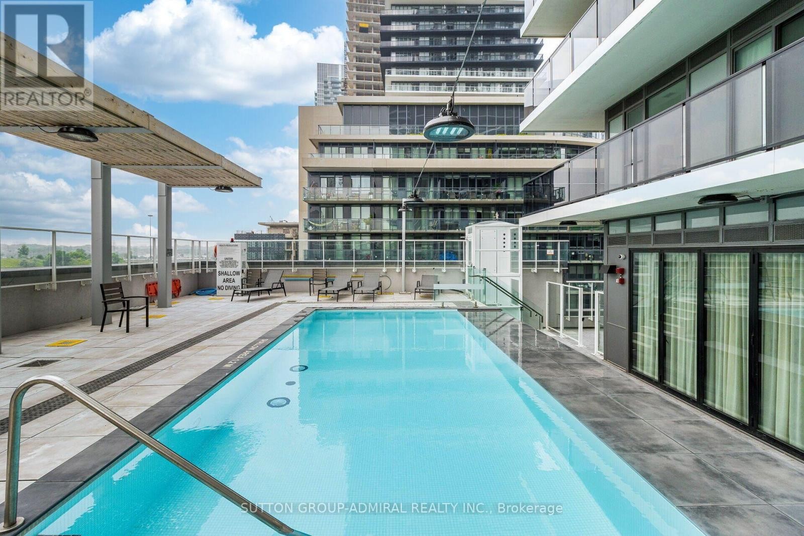 












1704 - 70 ANNIE CRAIG DRIVE

,
Toronto (Mimico),




Ontario
M8V0G2

