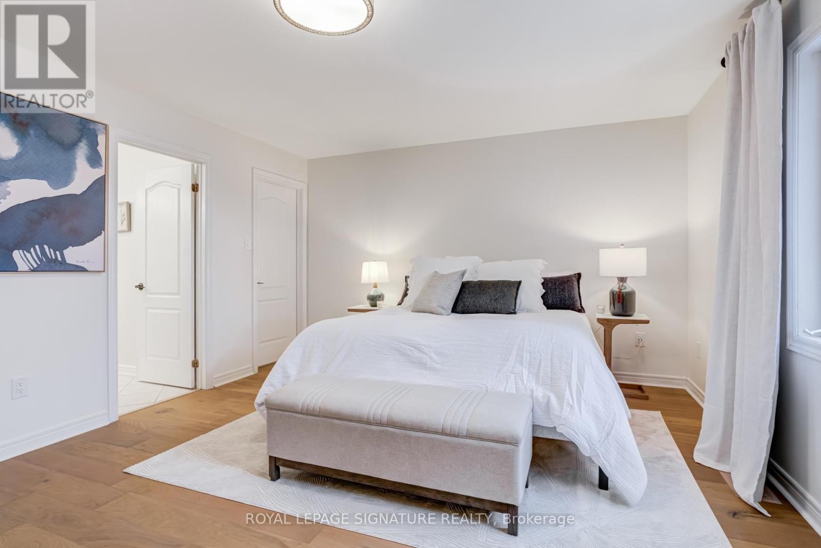 












10 - 1050 GRAND BOULEVARD

,
Oakville (FA Falgarwood),




Ontario
L6H2S5

