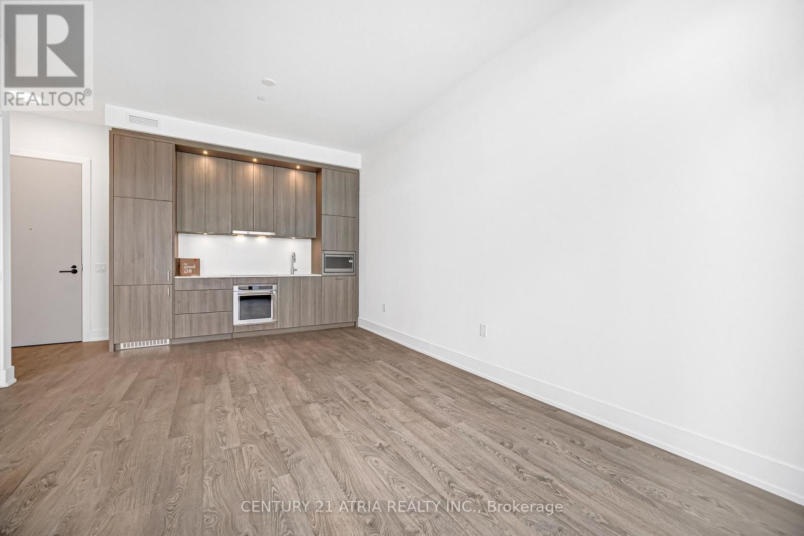 












211 - 858 DUPONT STREET

,
Toronto (Dovercourt-Wallace Emerson-Junction),




Ontario
M6G0C1

