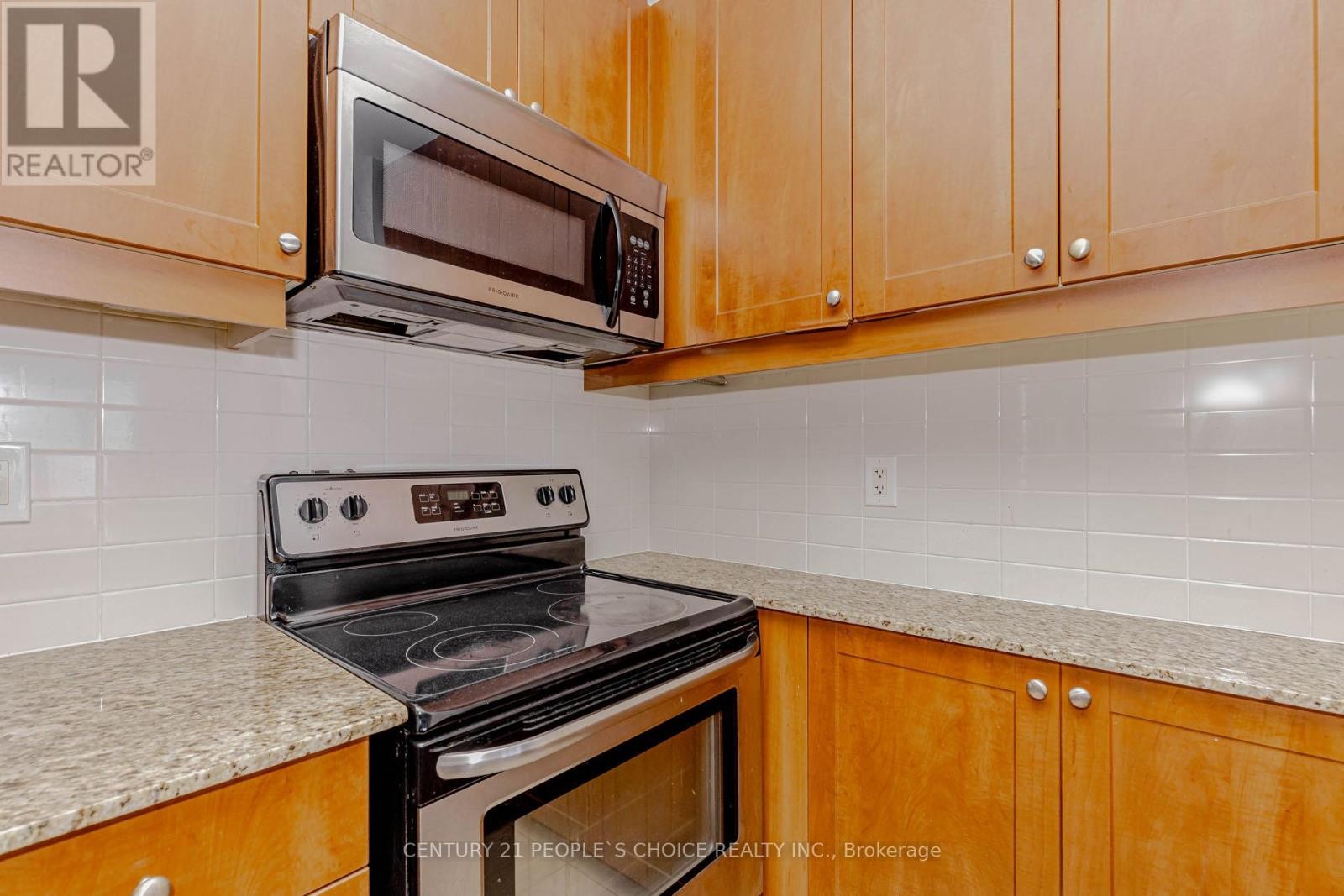 












2904 - 385 PRINCE OF WALES DRIVE

,
Mississauga (City Centre),




Ontario
L5B0C6

