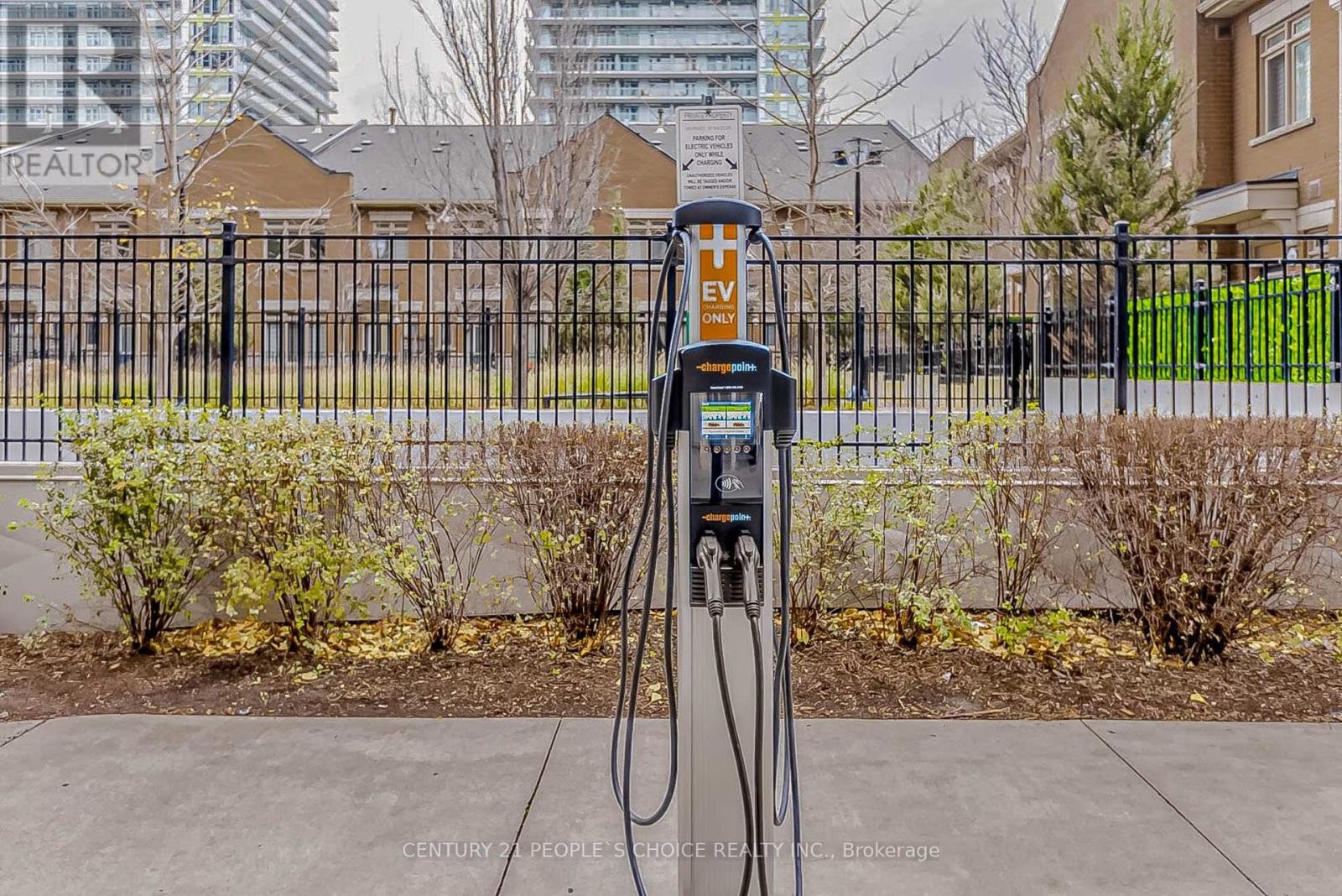 












2904 - 385 PRINCE OF WALES DRIVE

,
Mississauga (City Centre),




Ontario
L5B0C6

