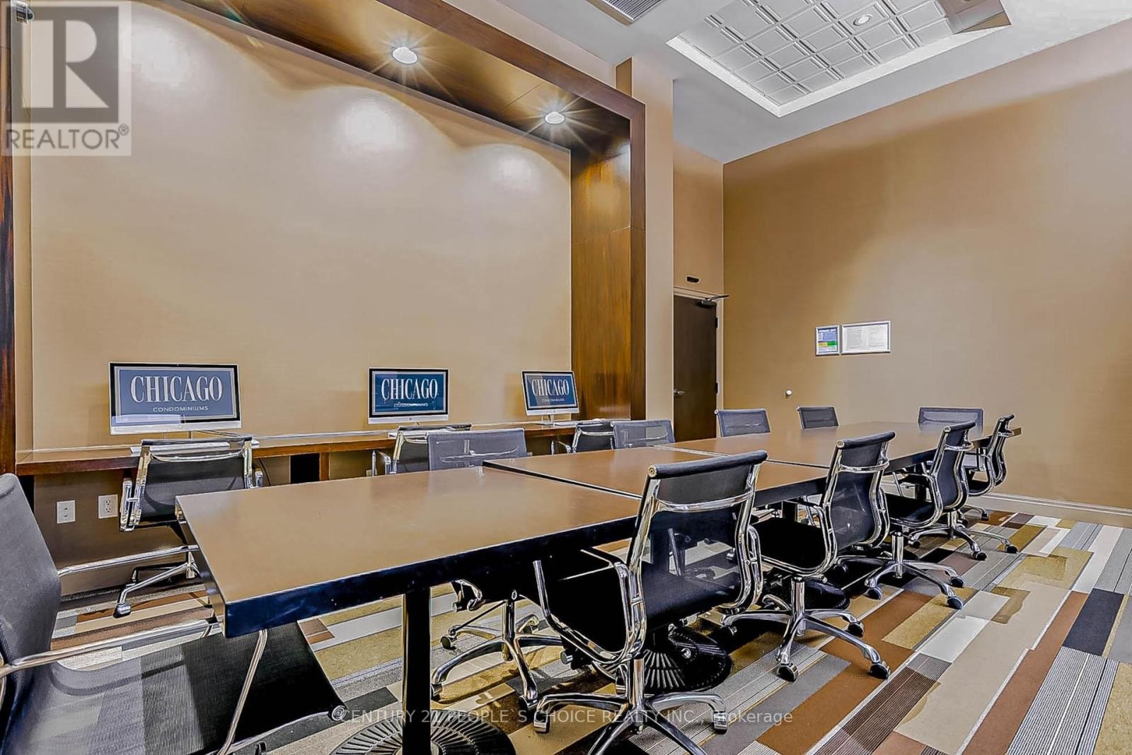 












2904 - 385 PRINCE OF WALES DRIVE

,
Mississauga (City Centre),




Ontario
L5B0C6

