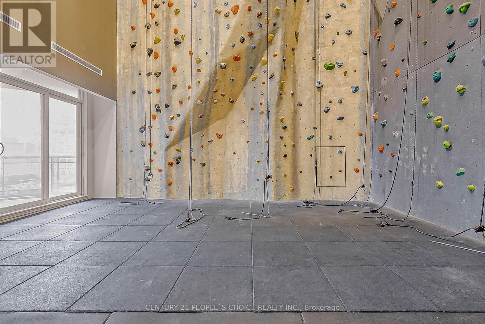 












2904 - 385 PRINCE OF WALES DRIVE

,
Mississauga (City Centre),




Ontario
L5B0C6

