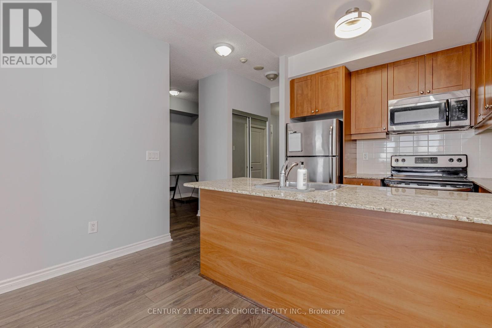 












2904 - 385 PRINCE OF WALES DRIVE

,
Mississauga (City Centre),




Ontario
L5B0C6

