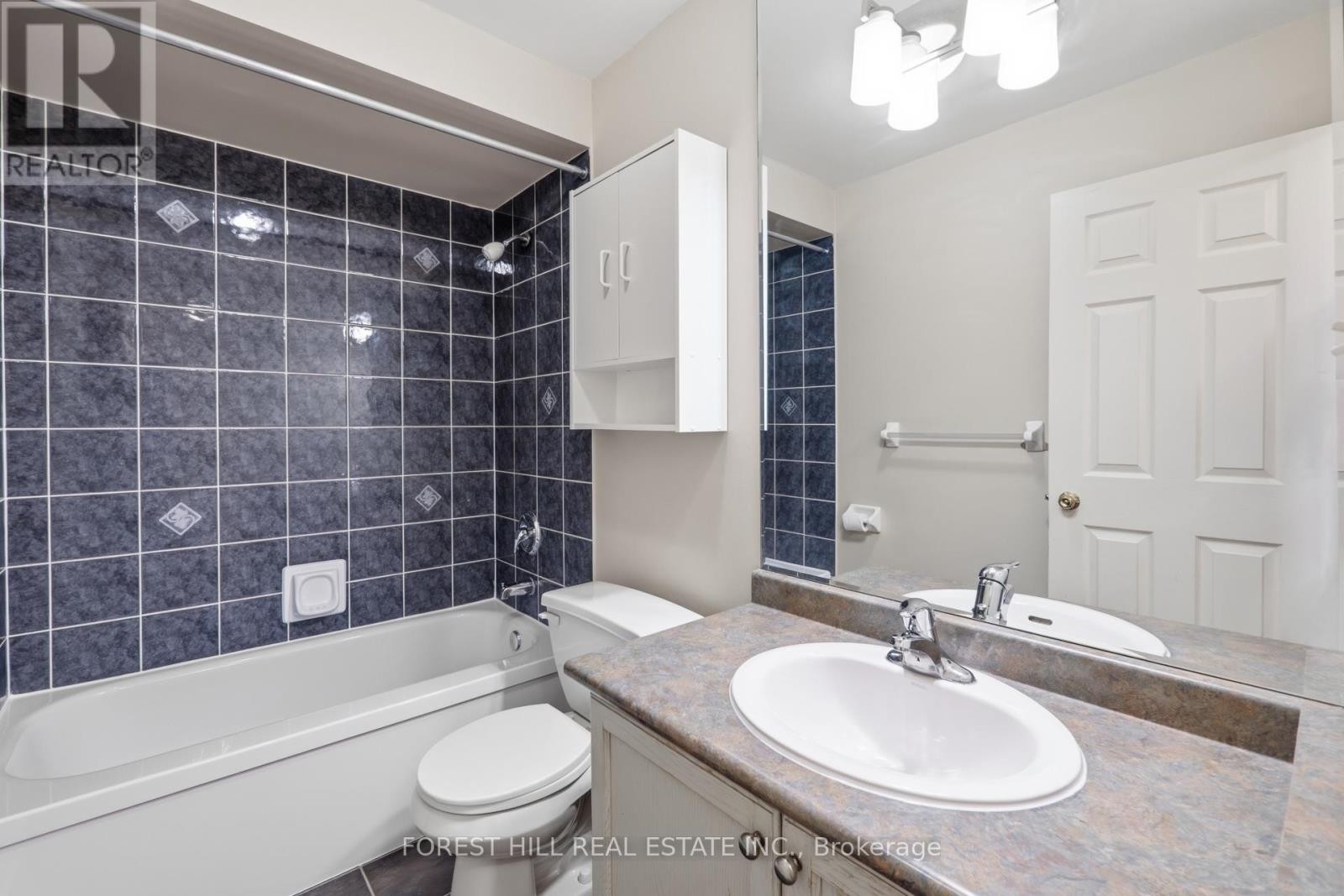 












139 - 5260 MCFARREN BOULEVARD

,
Mississauga (Central Erin Mills),




Ontario
L5M7J1

