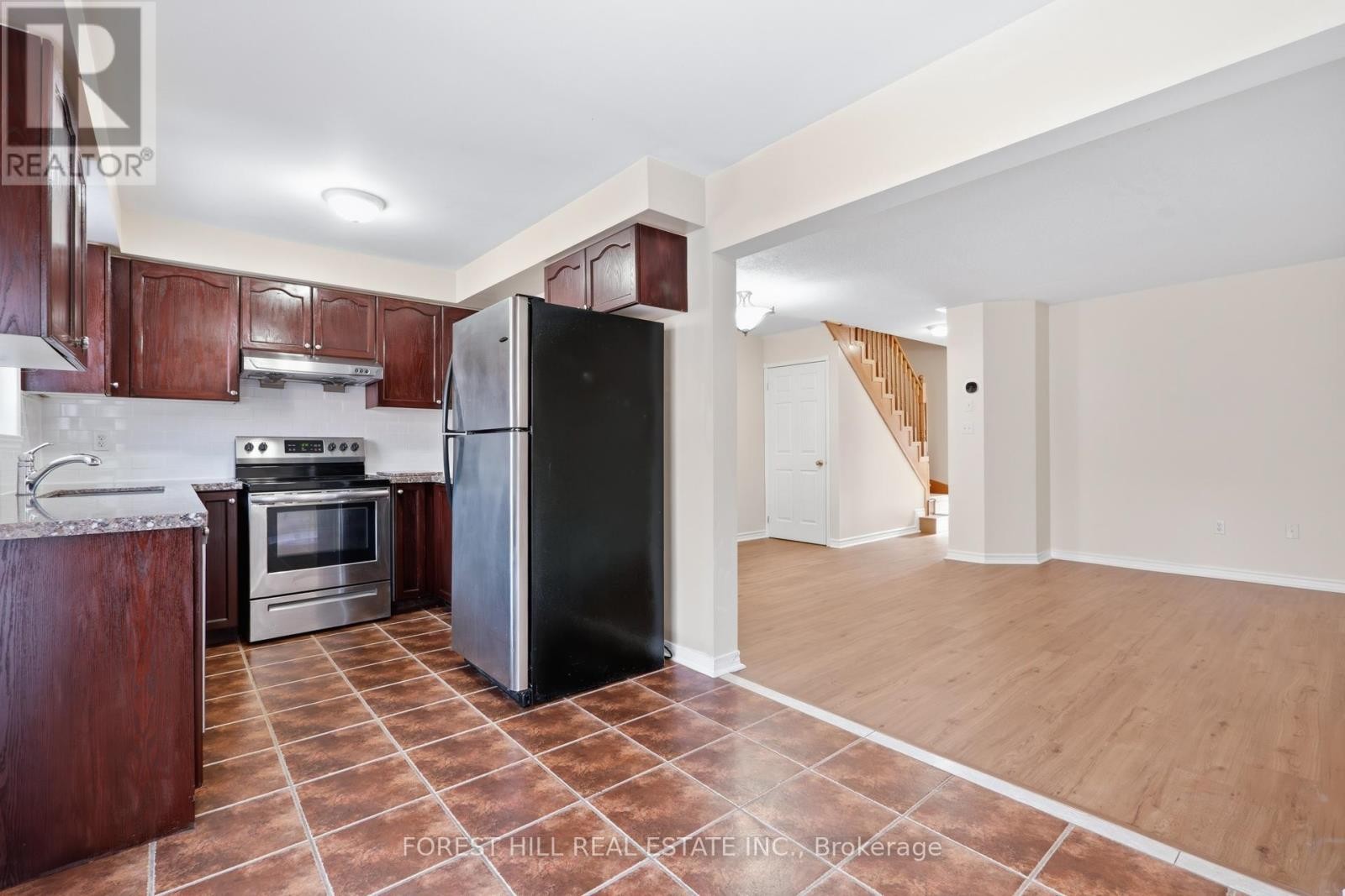 












139 - 5260 MCFARREN BOULEVARD

,
Mississauga (Central Erin Mills),




Ontario
L5M7J1

