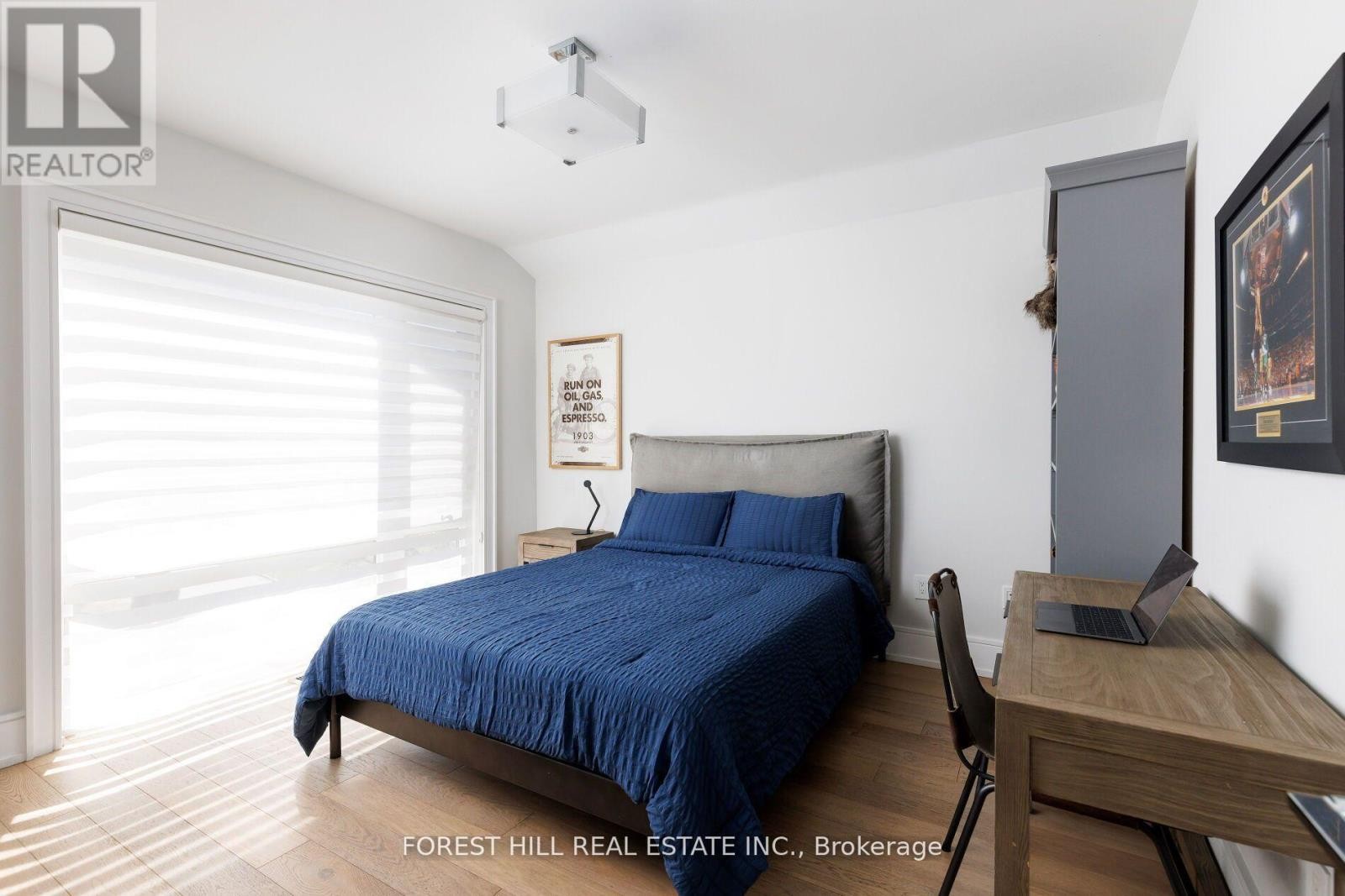 












8 NORA ROAD

,
Toronto (Islington-City Centre West),




Ontario
M9A1C9

